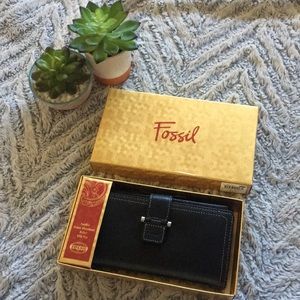 Fossils Leather Wallet Black in Box NWT